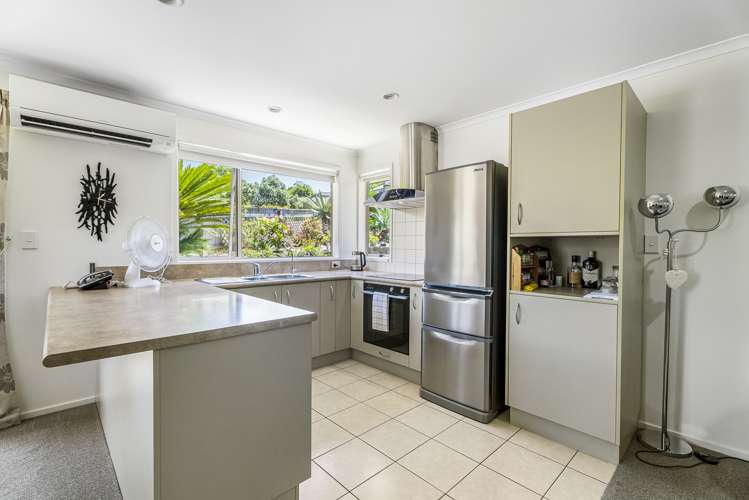 1/22 Ellenbury Place Stanmore Bay_2