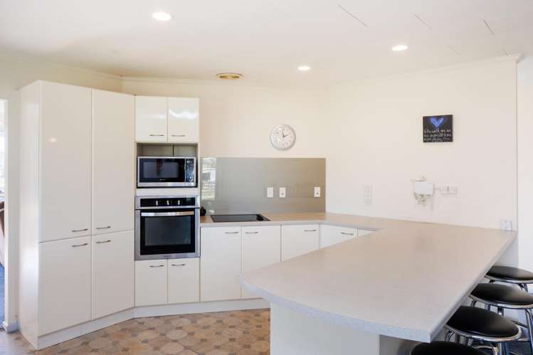 112 Avenue Road Foxton_14