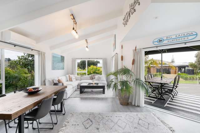 Sea Views. Sophisticated Living