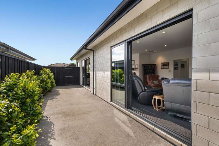 20 Corsair Crescent Burleigh_10