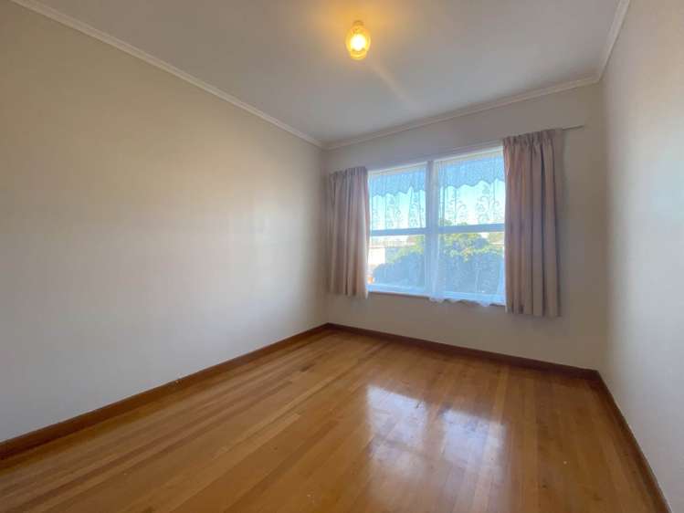 2 Te Kanawa Crescent Henderson_2