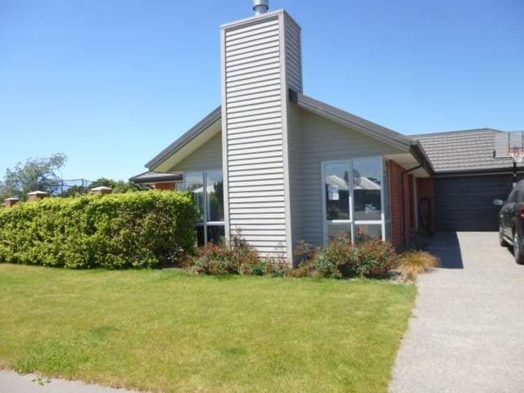 4 Glen Arrife Place Wigram_0