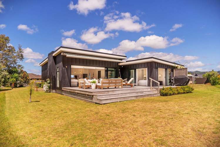 111 Benjamin Place Matarangi_21