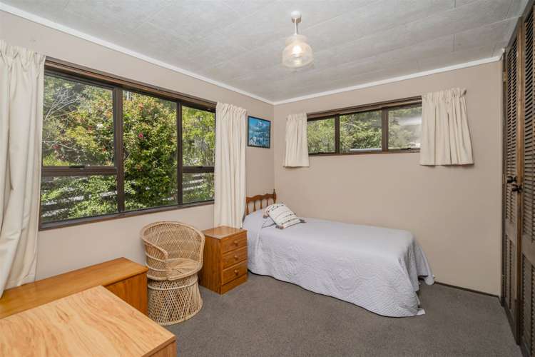 8 Gallagher Drive Tairua_28