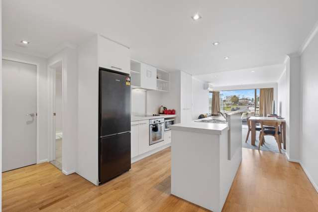 109/332 Maunganui Road (The Algarve) Mt Maunganui_2