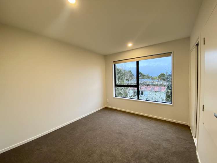 8/47 Beach Road Te Atatu Peninsula_11
