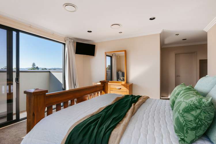 8 Contour Avenue Pyes Pa_15