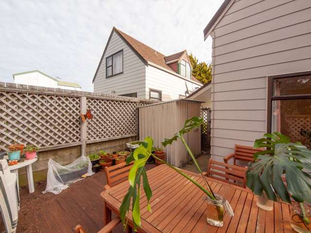 2/46 Wingfield Place Churton Park_3