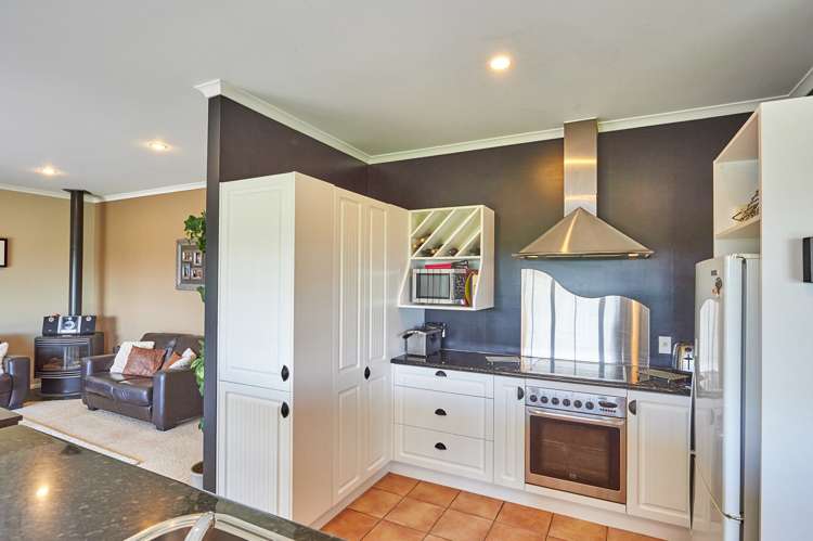 55 Polson Hill Drive Aokautere_17