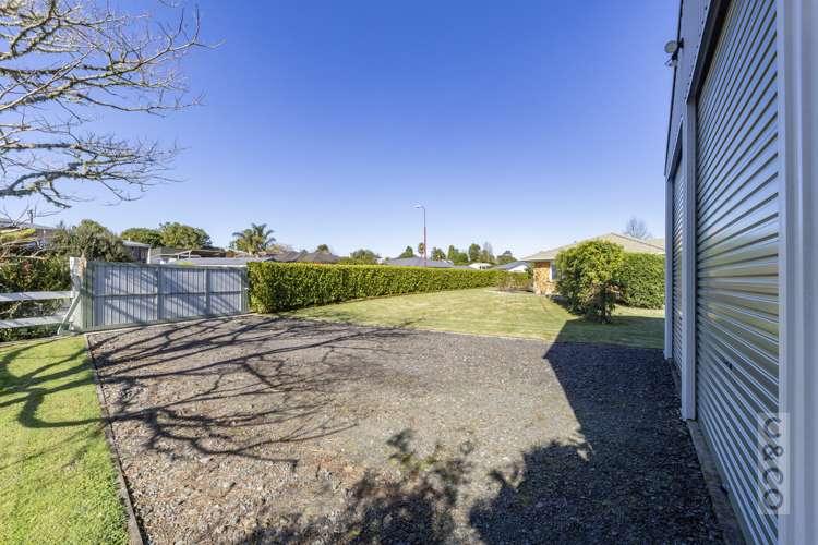 2 Applemoors Way Riverhead_6