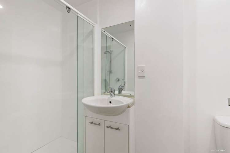 7m/23 Emily Place Auckland Central_5