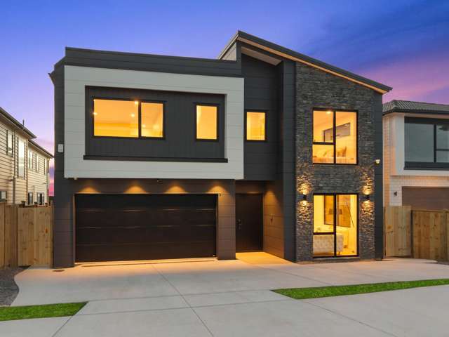 Luxury Living with Panoramic Views