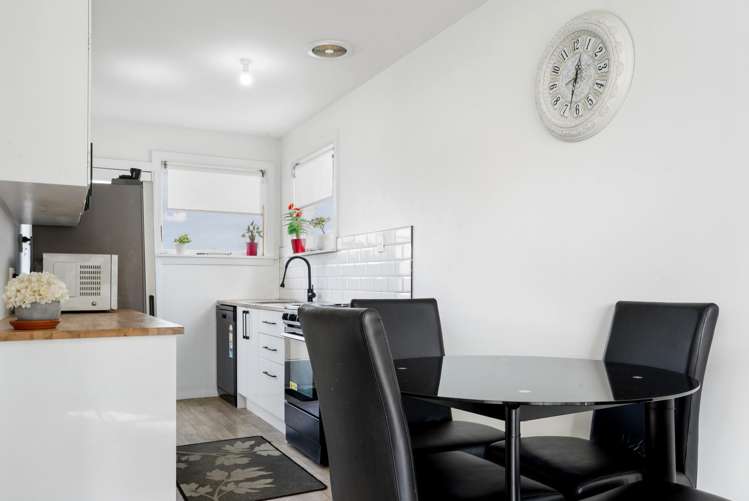 4/37 English Street_3