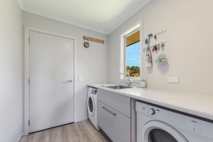 47 Galeo Road Redwood Valley_17