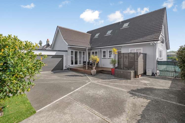 8 Bellevue Road Woburn_21