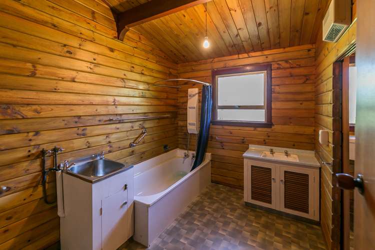 15 Gift Street Coalgate_9