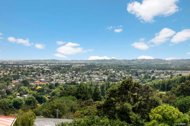 8 Gibbs Crescent Red Hill_11