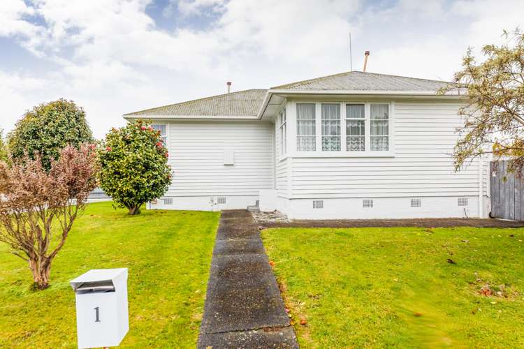 24 Clyde Crescent Roslyn_15