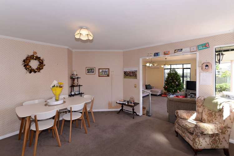 8 Aston Place Richmond_6