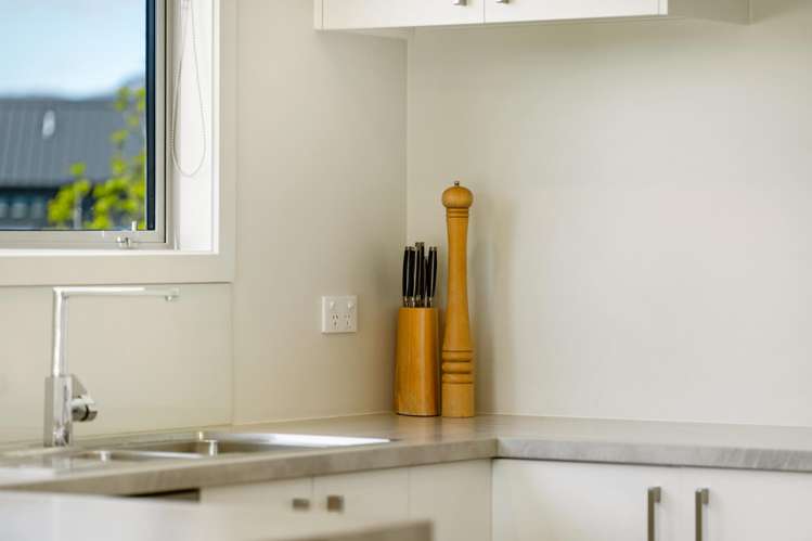 12 Mount Burke Street_5