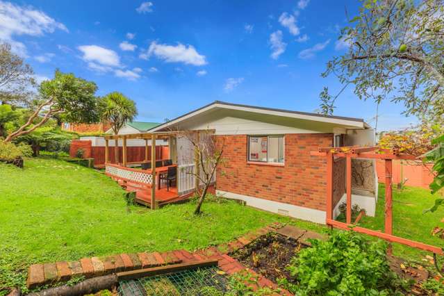 2/37 Stredwick Drive Torbay_3