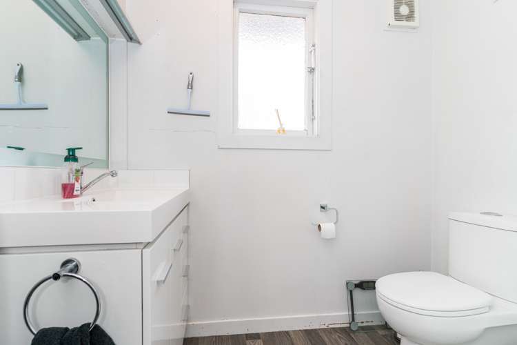 1 Watson Street Green Island_14