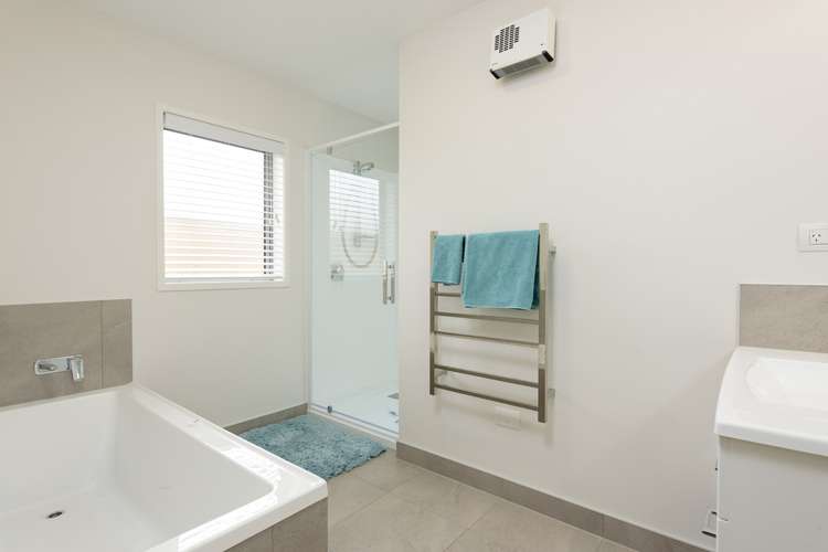 10 Celmisia Retreat Papamoa_8