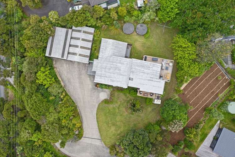 17 Chatham Avenue Paremoremo_33