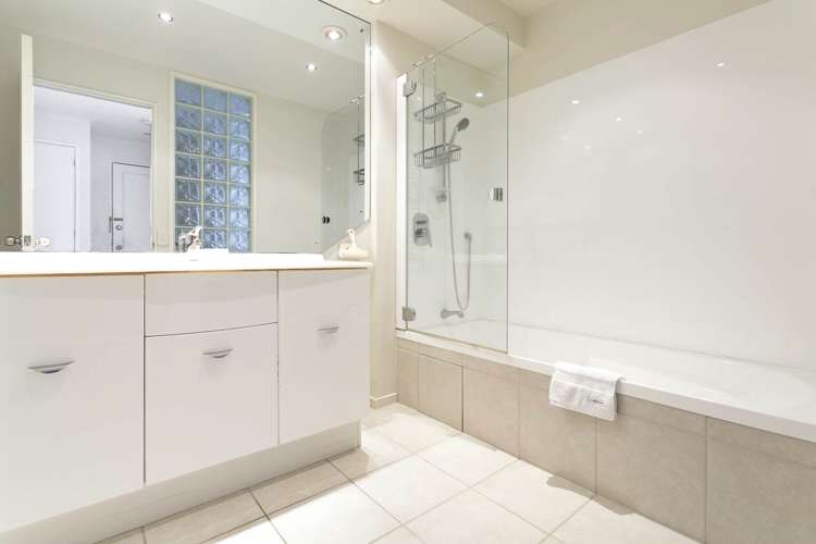 6/64 Milford Road Milford_12