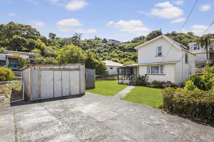 6 Awarua Street_0