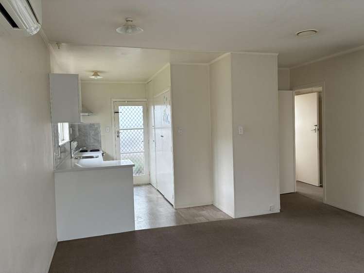 1/7 Norman Spencer Drive 10695_5