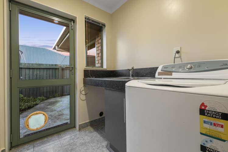 27 Burleigh Road Redwoodtown_16