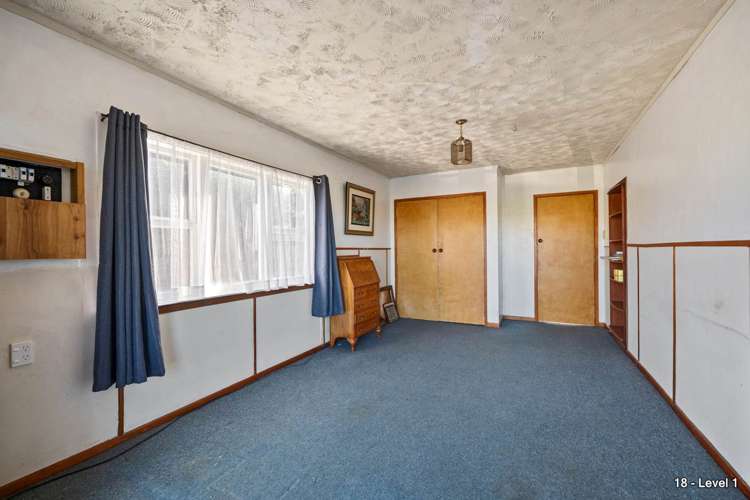 18 Sulphur Beach Road Northcote Point_16