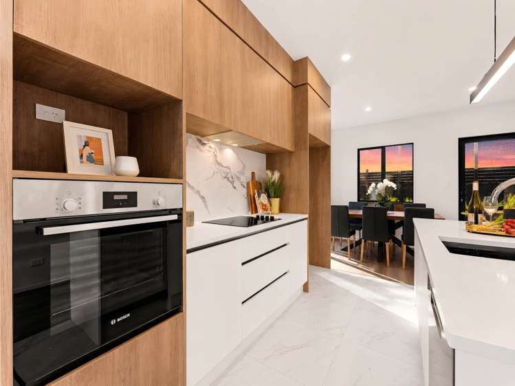 17 Greenbrier Street Westgate_6