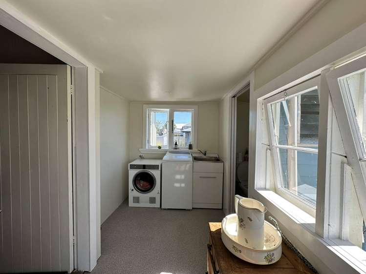 159 Sale Street Hokitika_15