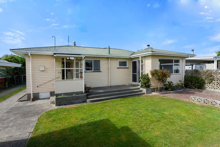 17 Atmore Avenue Otaki_11