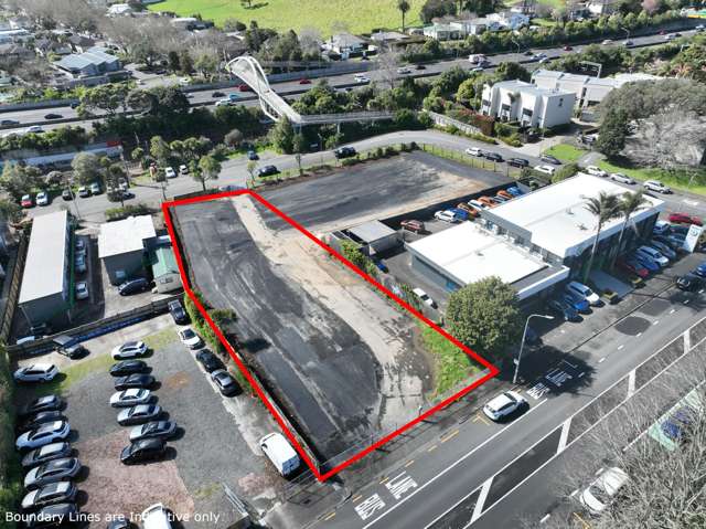 Asphalt Yard in Prime Location