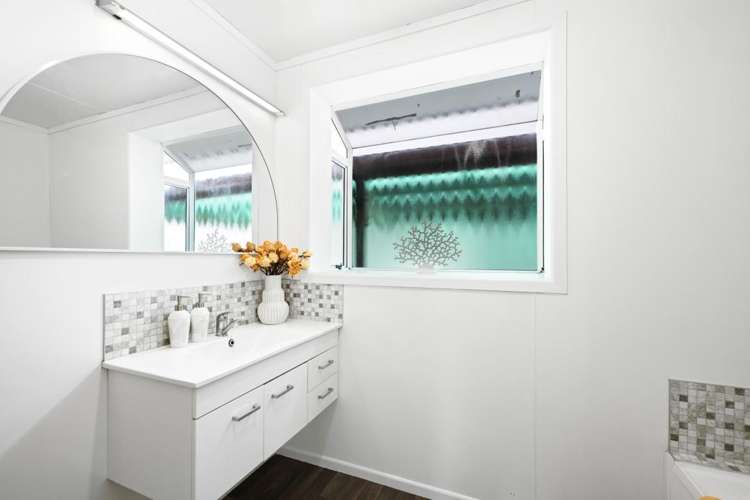 22 Frederick Drive Dinsdale_17