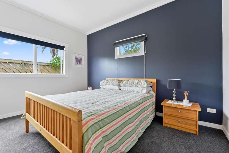 5 Oregon Crescent Glenview_13