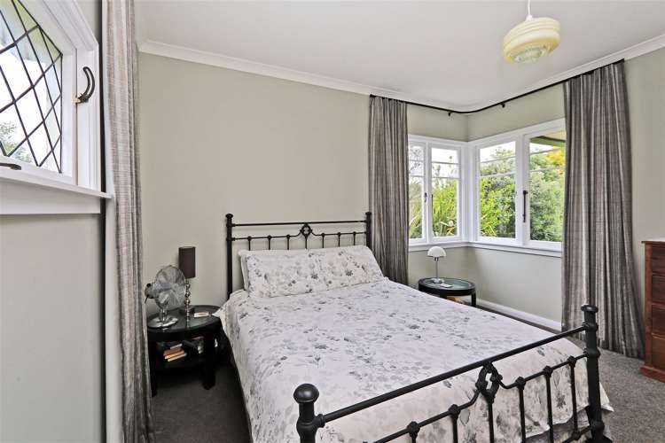 807 Oliphant Road Raureka_5