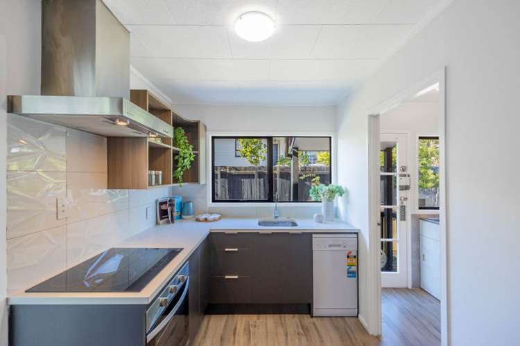 71 Santiago Crescent Unsworth Heights_7