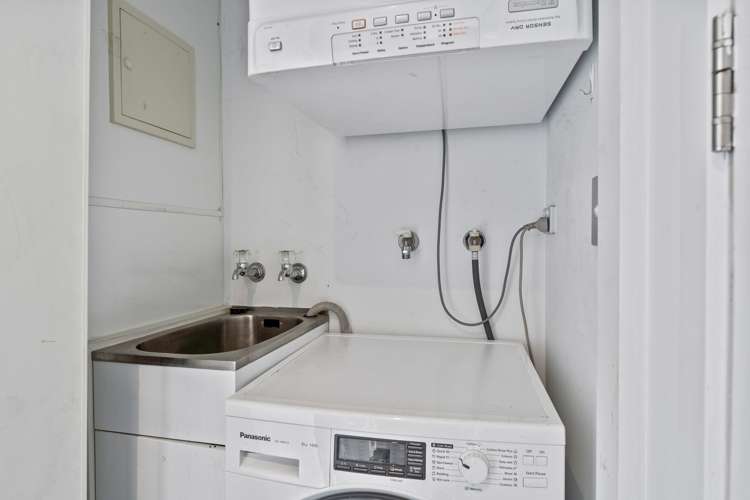 98b Michael Jones Drive Flat Bush_17