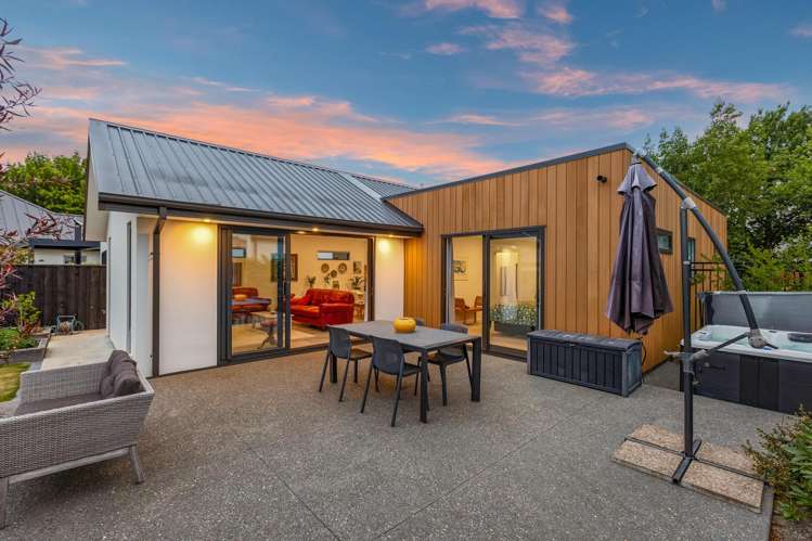 74 Regents Park Drive Casebrook_3