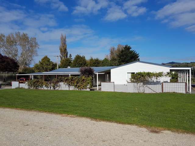 9e Tauwhareparae Road Tolaga Bay_1