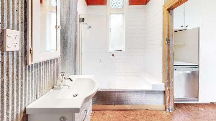 19 Princess Terrace Newtown_9