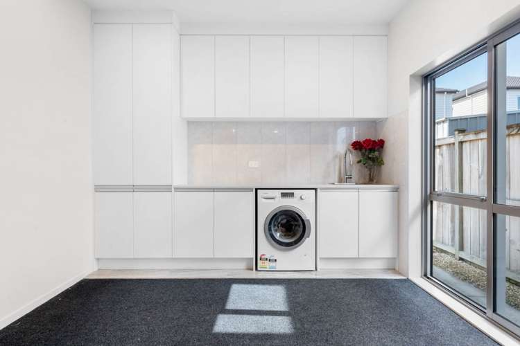 24 Calcite Avenue Flat Bush_18