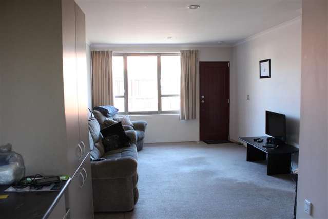 8f Ford Street Hamilton East_3