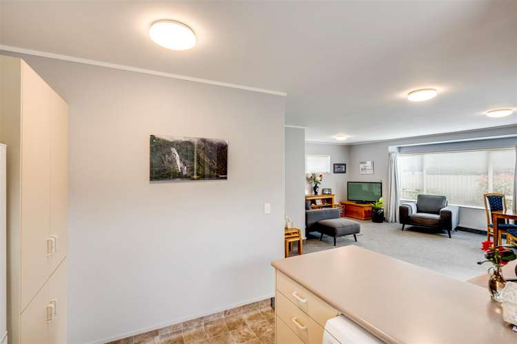 3/2 Anzac Avenue Onekawa_10