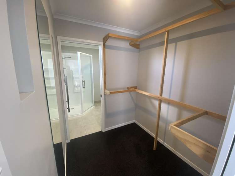 571a Queen Street 10516_7