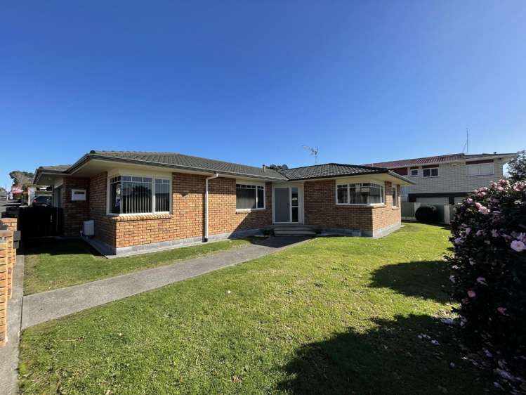 332a Devon Street West 10844_18